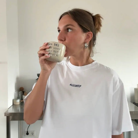 oversized shirt weiß - kaffee statt sorgen
